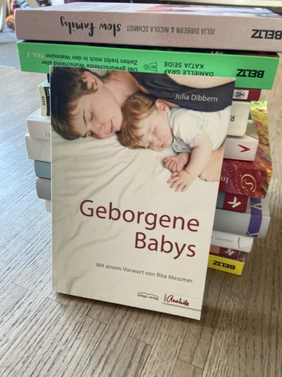 Rezension Buch - Geborgene Babys von Julia Dibbern